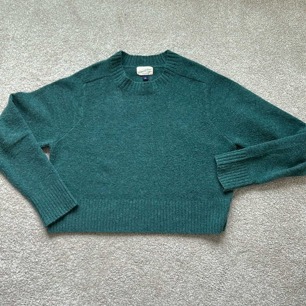 Universal thread sz large crop teal sweater